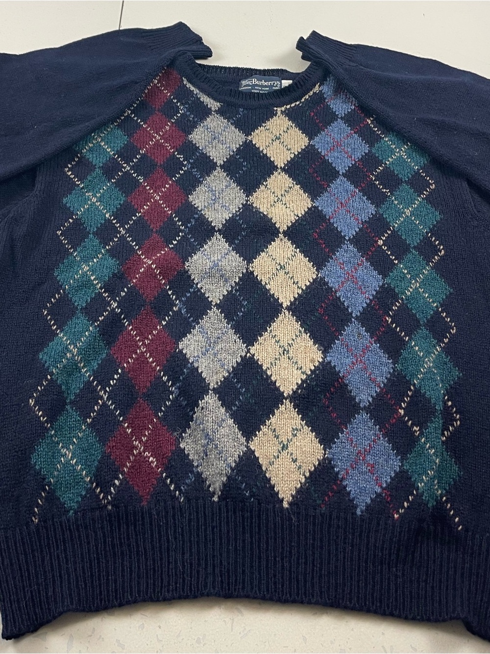 Burberrys London Sweater Men size Medium. Blue Argyle 100% Wool Pullover